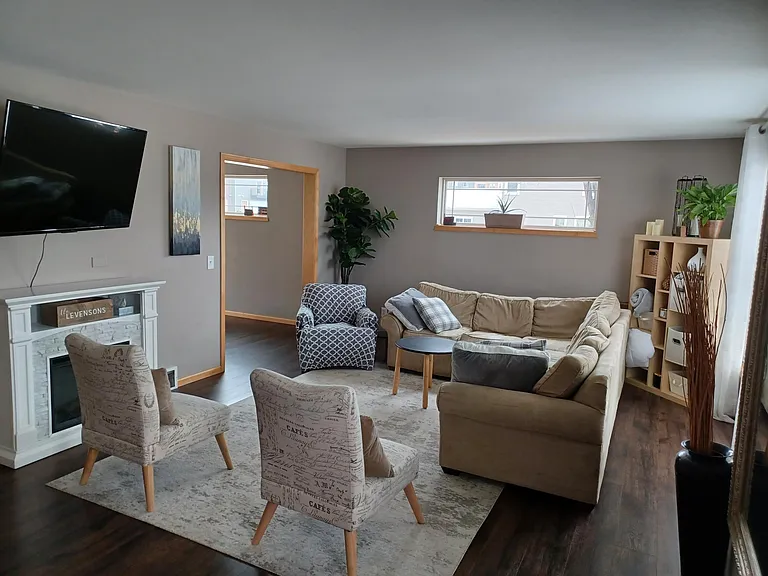 9438 Briar Haven Dr — Photo 3