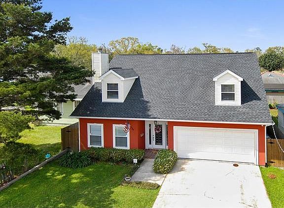 2nd image of 516 Carnation Ave