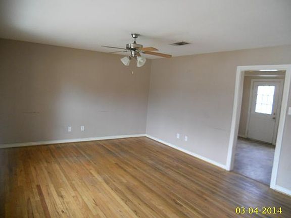 4th image of 1319 Ross Dr