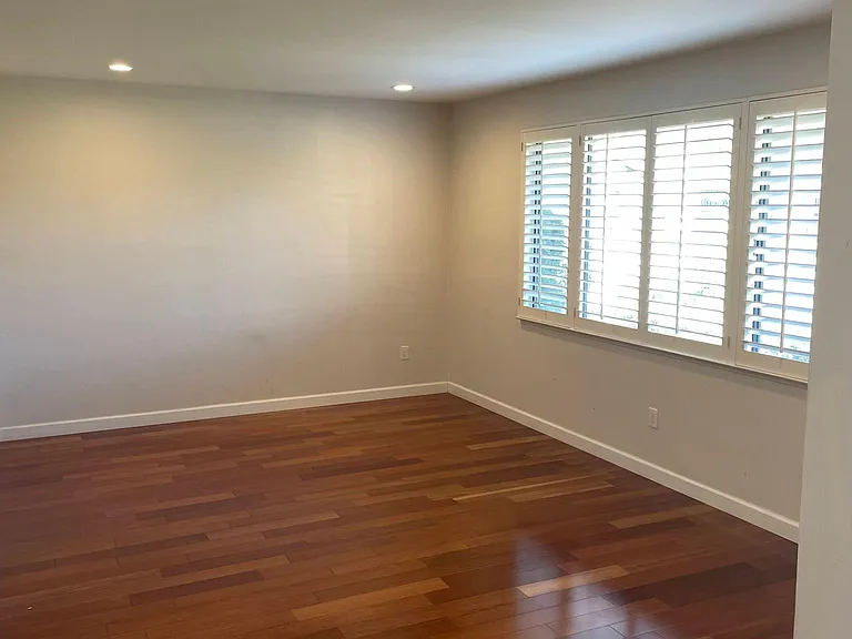541 Tioga Ct — Photo 10