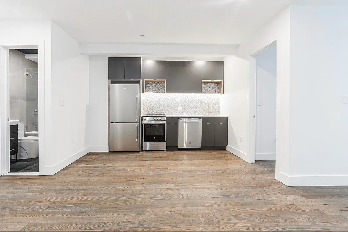 Building Photo - 840 New York Ave #1D