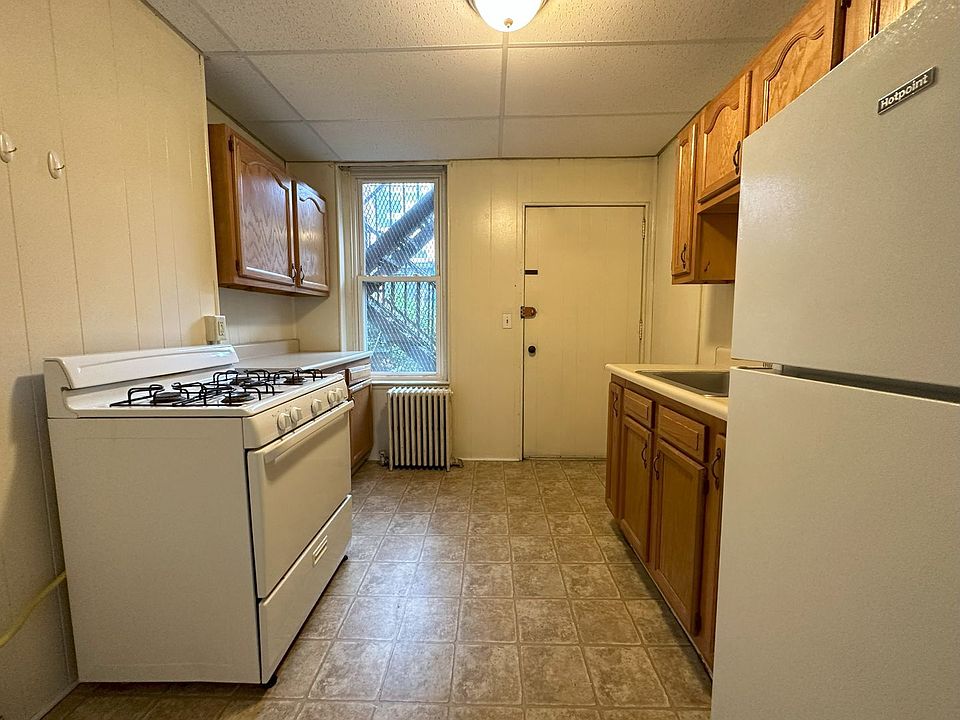 1st image of 282 N Bellefield Ave #157
