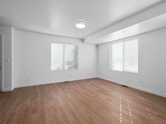 3rd image of 347 E Vine St Unit 347