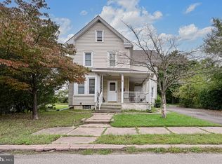 18 Railroad Ave, Williamstown, NJ 08094