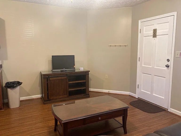 1332 W Andrew Johnson Hwy — Photo 12