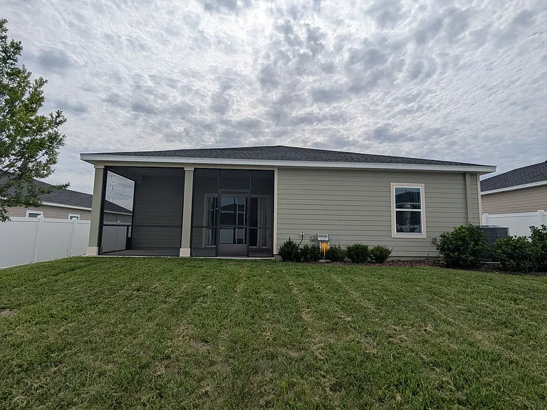 12568 NW 138th Dr — Photo 72