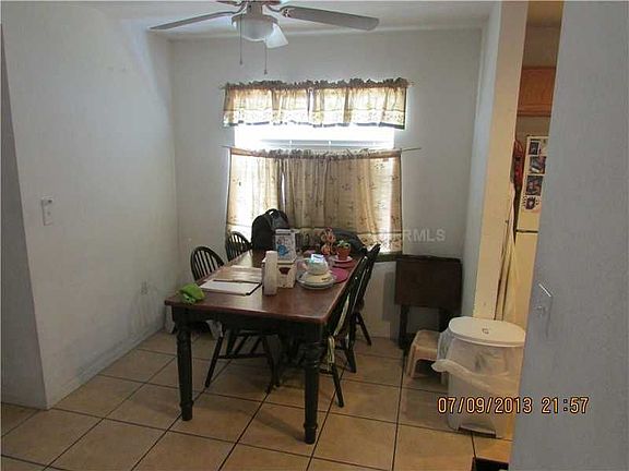 4th image of 382 Arlington Cir