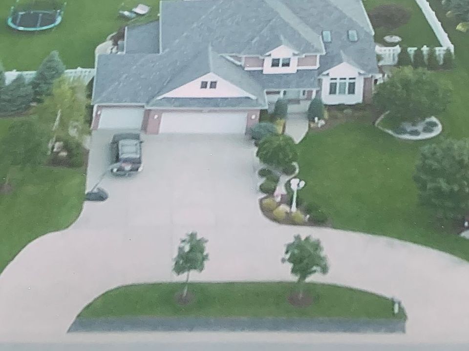 1st image of 35 Caroline Ln