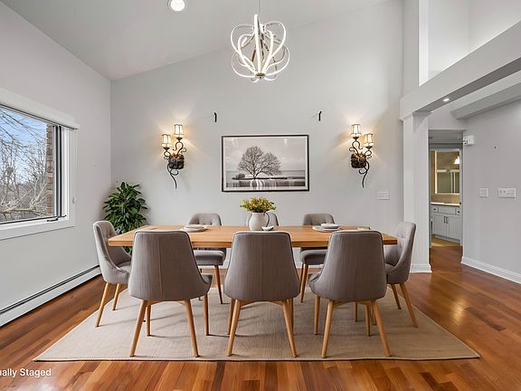 5th image of 3150 Glen Oaks Ave #311A