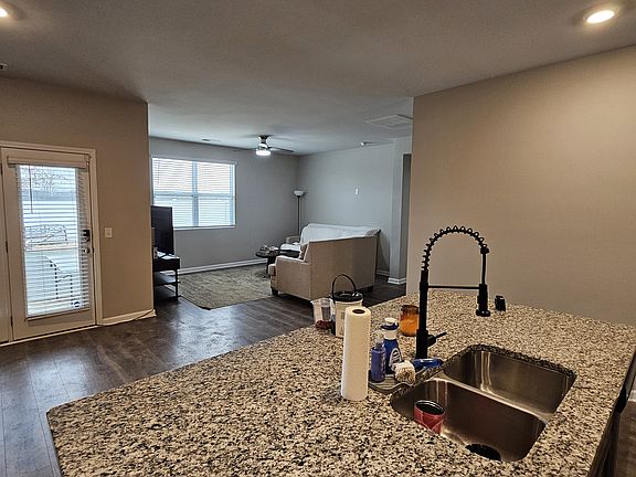 4th image of 2260 Knox Ln