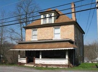 207 Main St, Dickerson Run, PA 15430