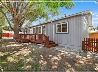 310 N Beverly St, Shoshone, ID 83352