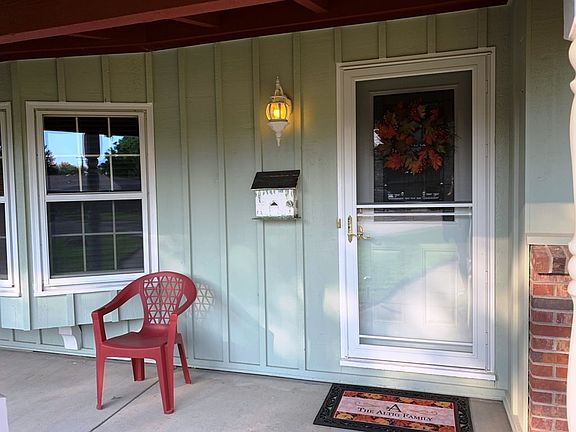 3rd image of 1220 W Reid Ave