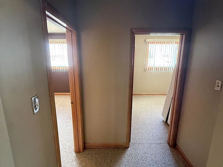 605 Dallenlea Ave #605 — Photo 15