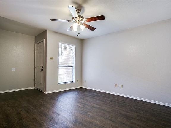 4th image of 10256 Maverick Dr