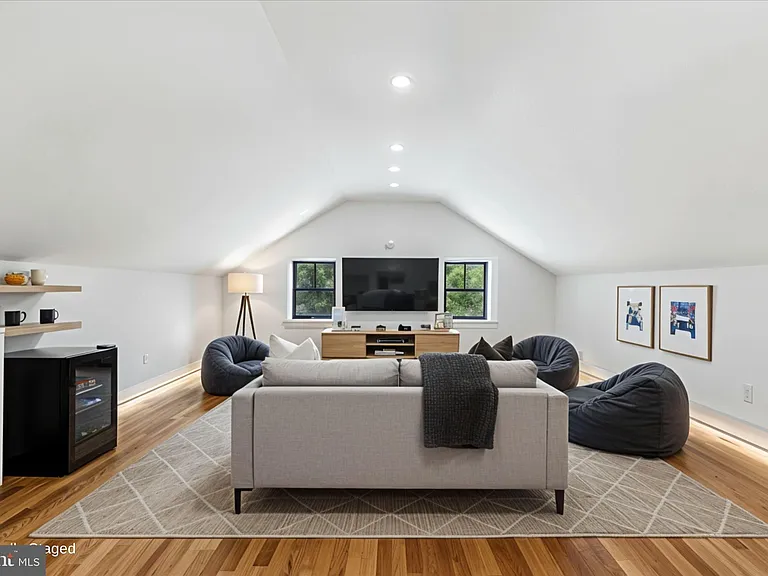 5921 Chesterbrook Rd — Photo 66