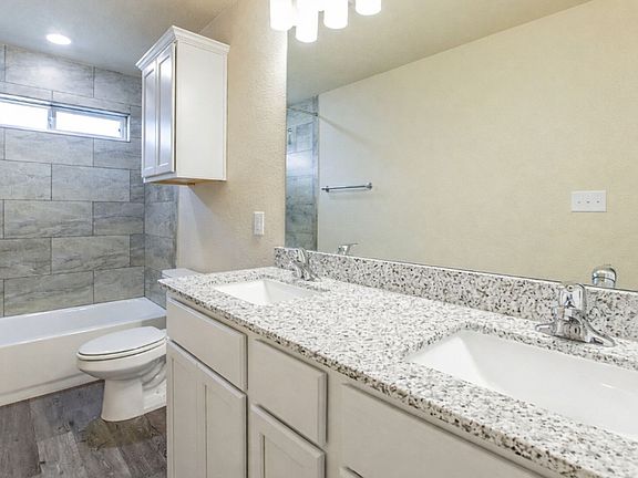 4th image of 2311 Duntov Dr #B