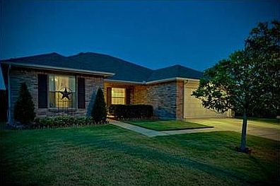 1st image of 2111 Dove Cir