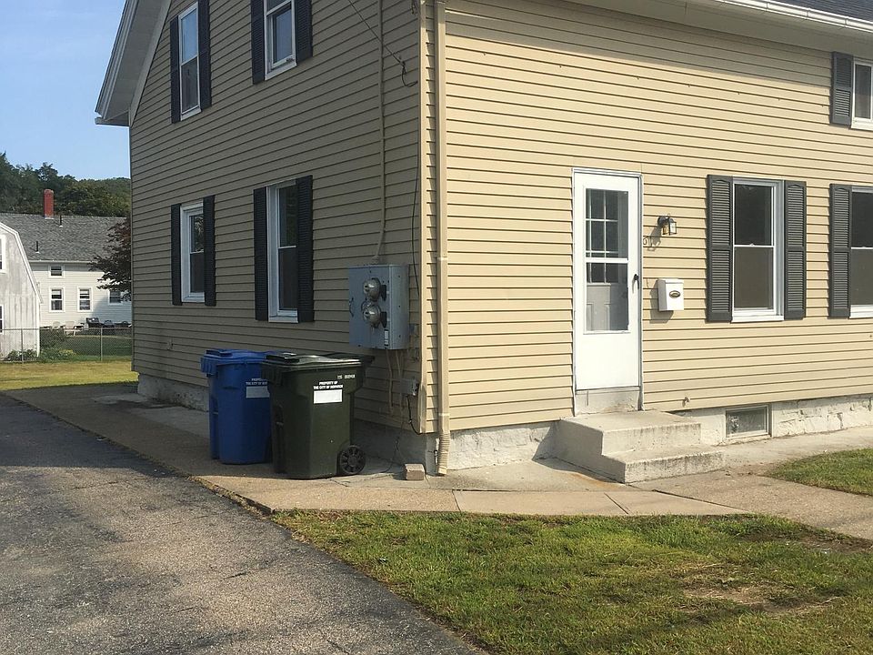 2nd image of 61 Providence St #61