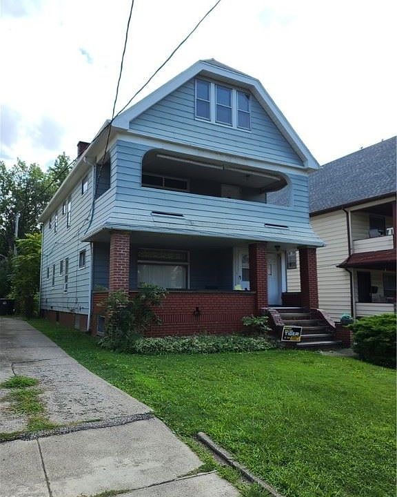 1st image of 8216 Rosewood Ave