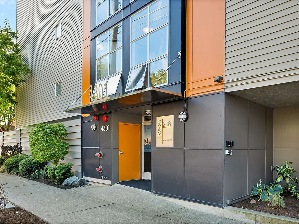 The West 206 Apartments
