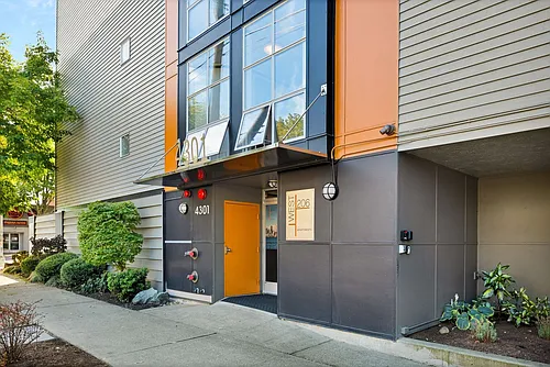 The West 206 Apartments Photo 1