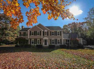 22 Laurel Crest Dr, Brookline, NH 03033