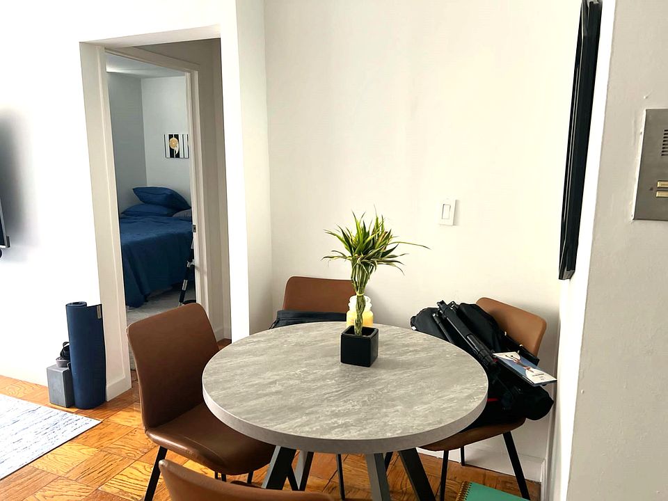 1st image of 301 E 45th St APT 3D