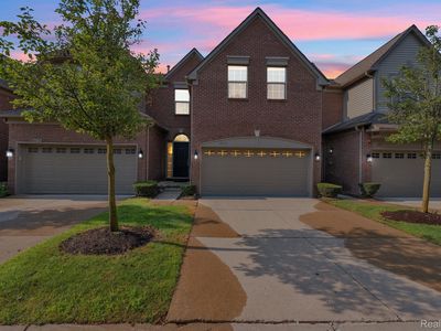 41101 N Maplewood Dr, Canton, MI, 48187