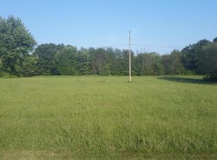 14884 N McCauley Ln, Mount Vernon, IL 62864