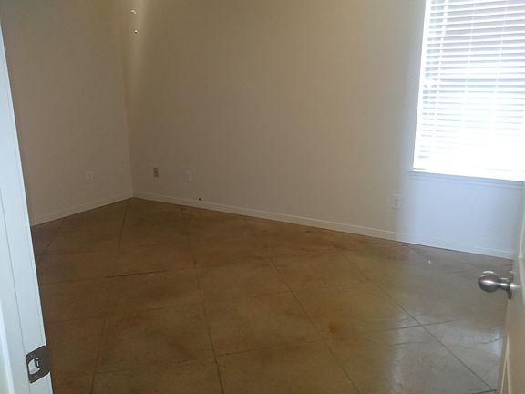 4th image of 3208 Willacy Dr APT A