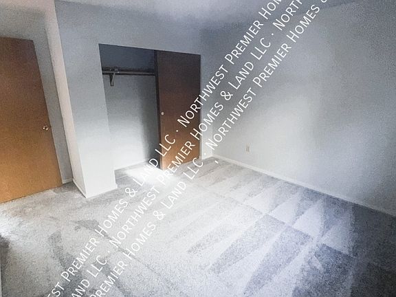 4th image of 114 NW 3rd Pl #E
