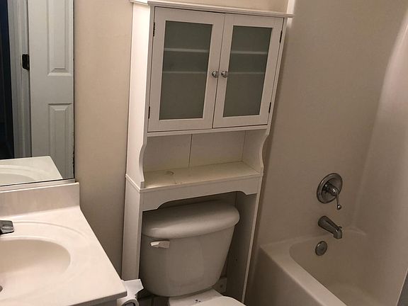 2nd image of 4453 Baylor St