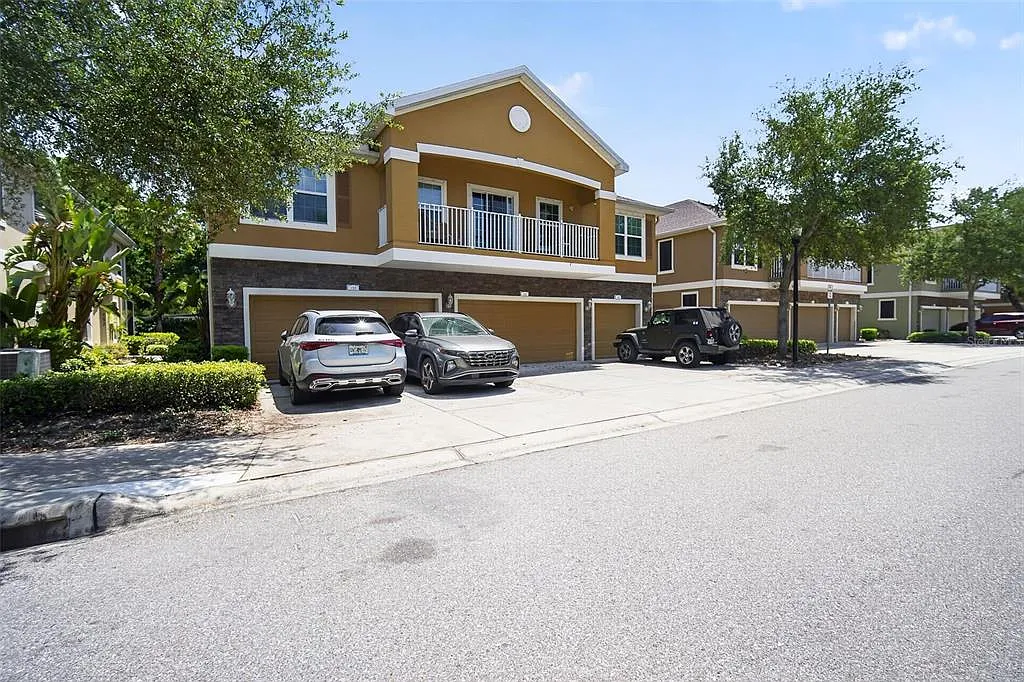 2 bed, 2.0 bath, 1264 sqft, $2,500 — Photo 1