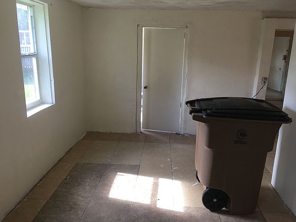 5th image of 626 Nuna Ave