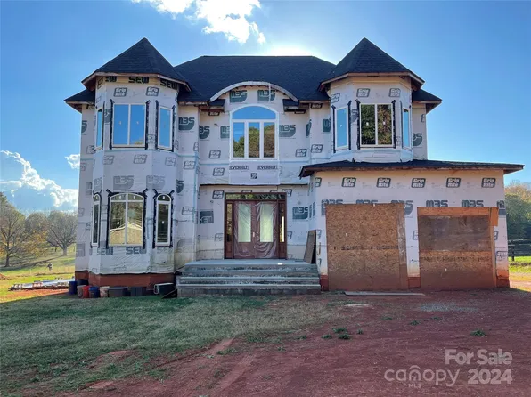 16612 Blackberry Hills Dr, Midland, NC 28107