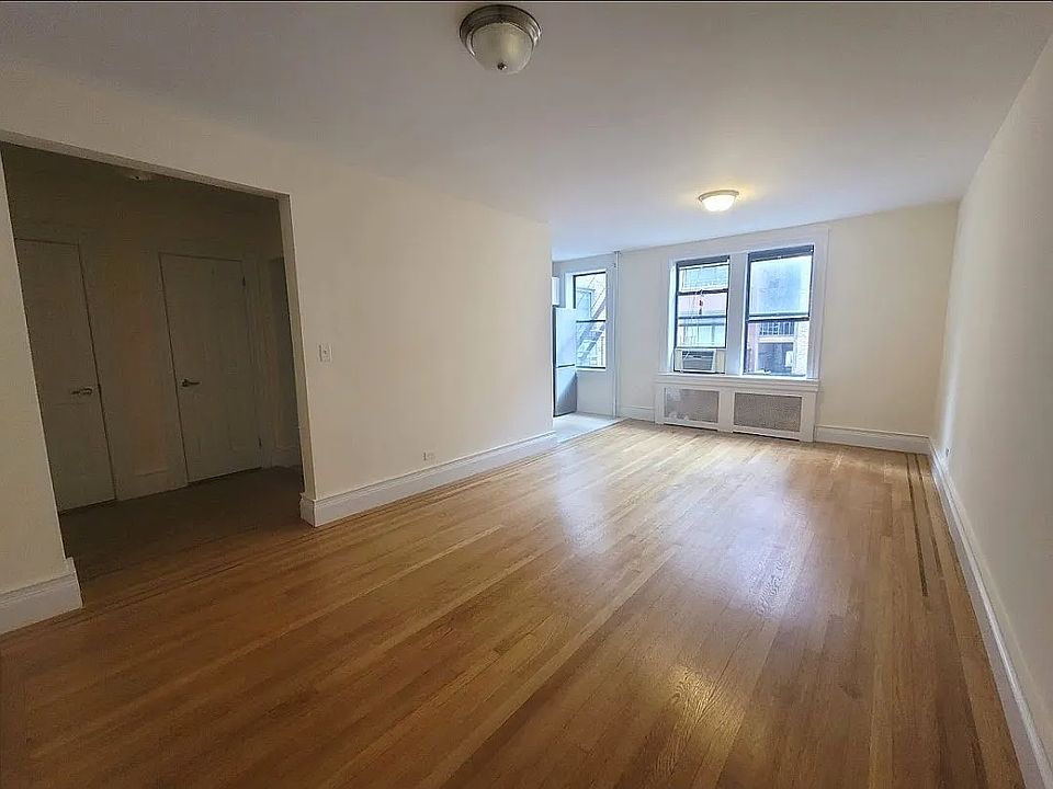 1st image of 150 W 21st St #6Q