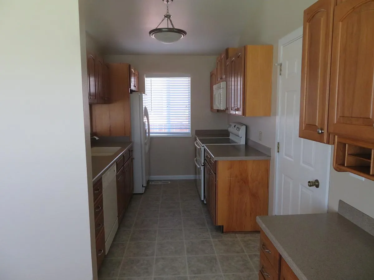 2505 Sunray Dr photo 1