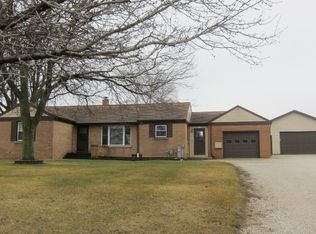 85 Center Ave, Oostburg, WI 53070