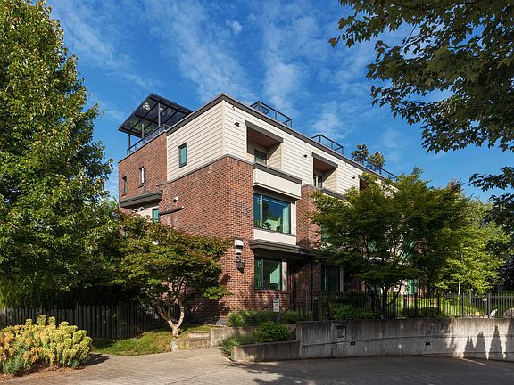 3rd image of 230 Salter St #13