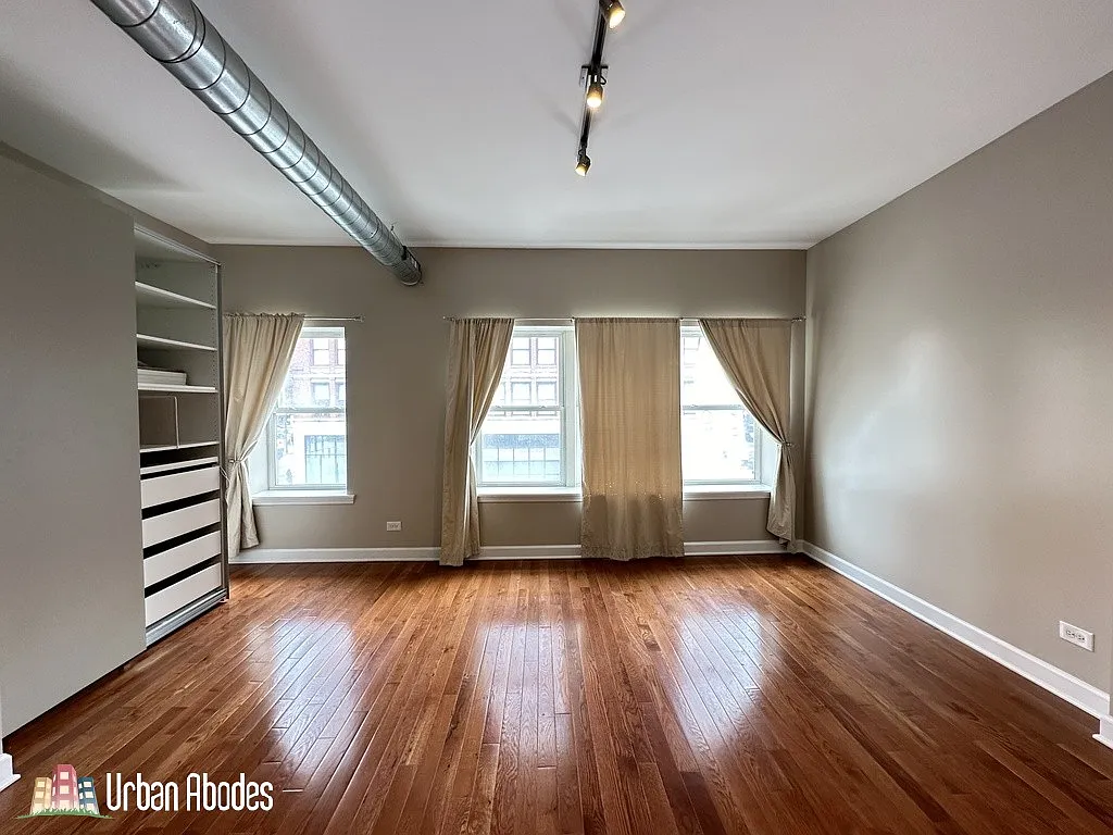 Building Photo - 674 N Orleans St #2A