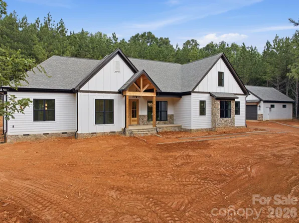 5089 Hidden Forest Dr, Denver, NC 28037