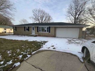 113 W Gail St, Goodfield, IL 61742