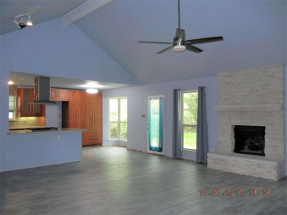1st image of 13818 Ivymount Dr