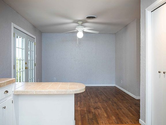4th image of 715 Smokey Mountain Dr