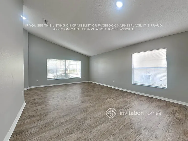 334 Thomasdale Ave — Photo 4