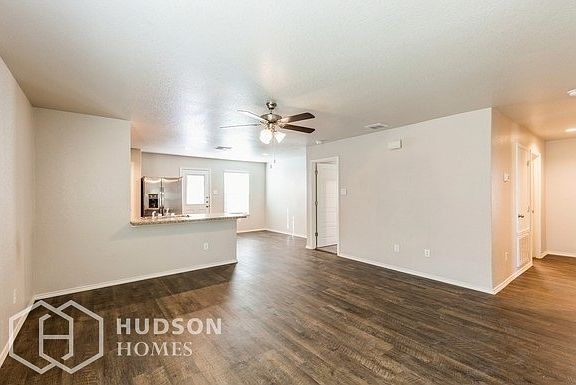 4th image of 7532 Twin Pine Ct