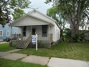 1st image of 1021 Blaine St