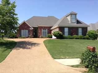 108 Parkfield Dr, Madison, MS 39110
