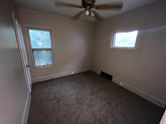 2nd image of 13406 Durkee Ave